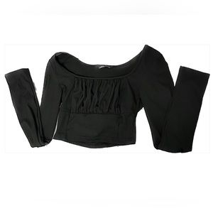 black cropped longsleeve
